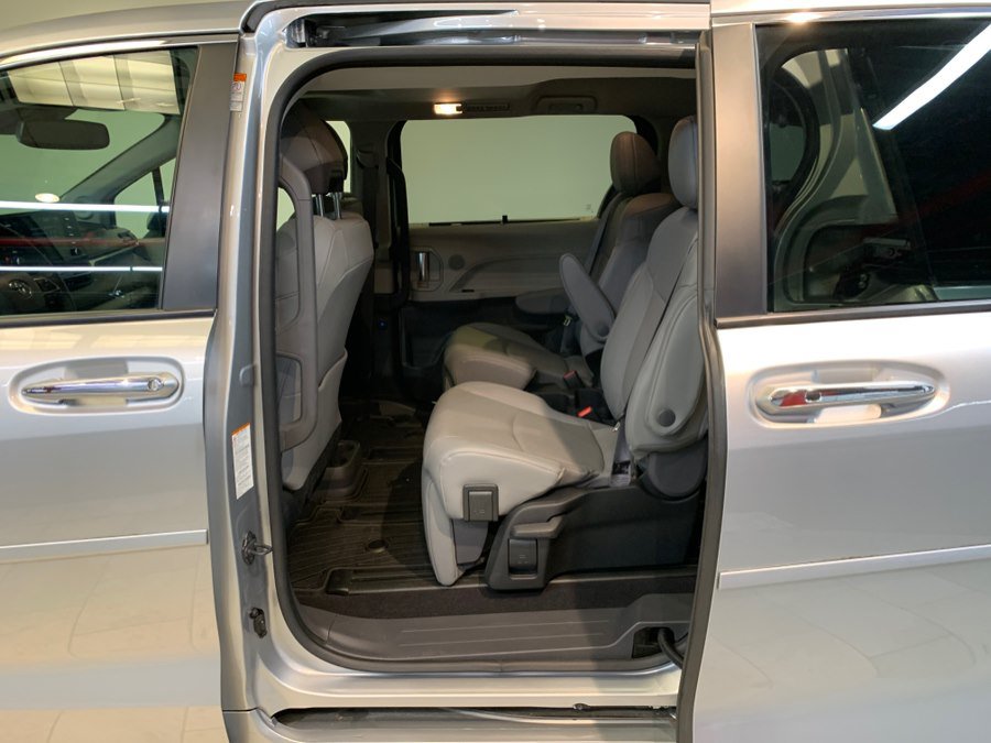 Used 2023 Toyota Sienna Limited w/ Protection Package (TMS) AWD/4WD image 57