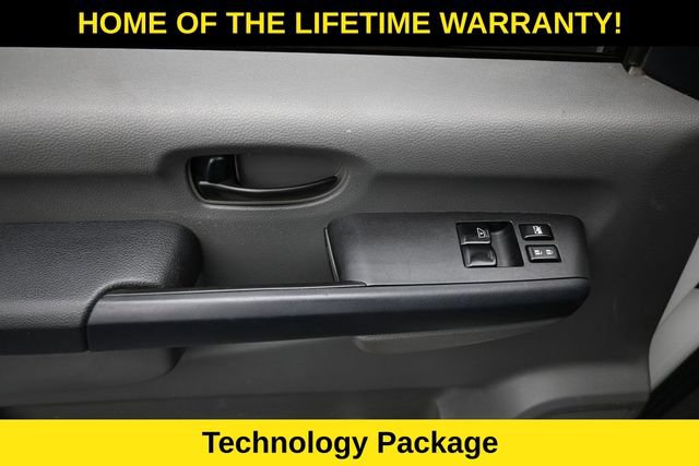 Used 2013 Nissan NV 2500 SV w/ Technology Pkg RWD image 13