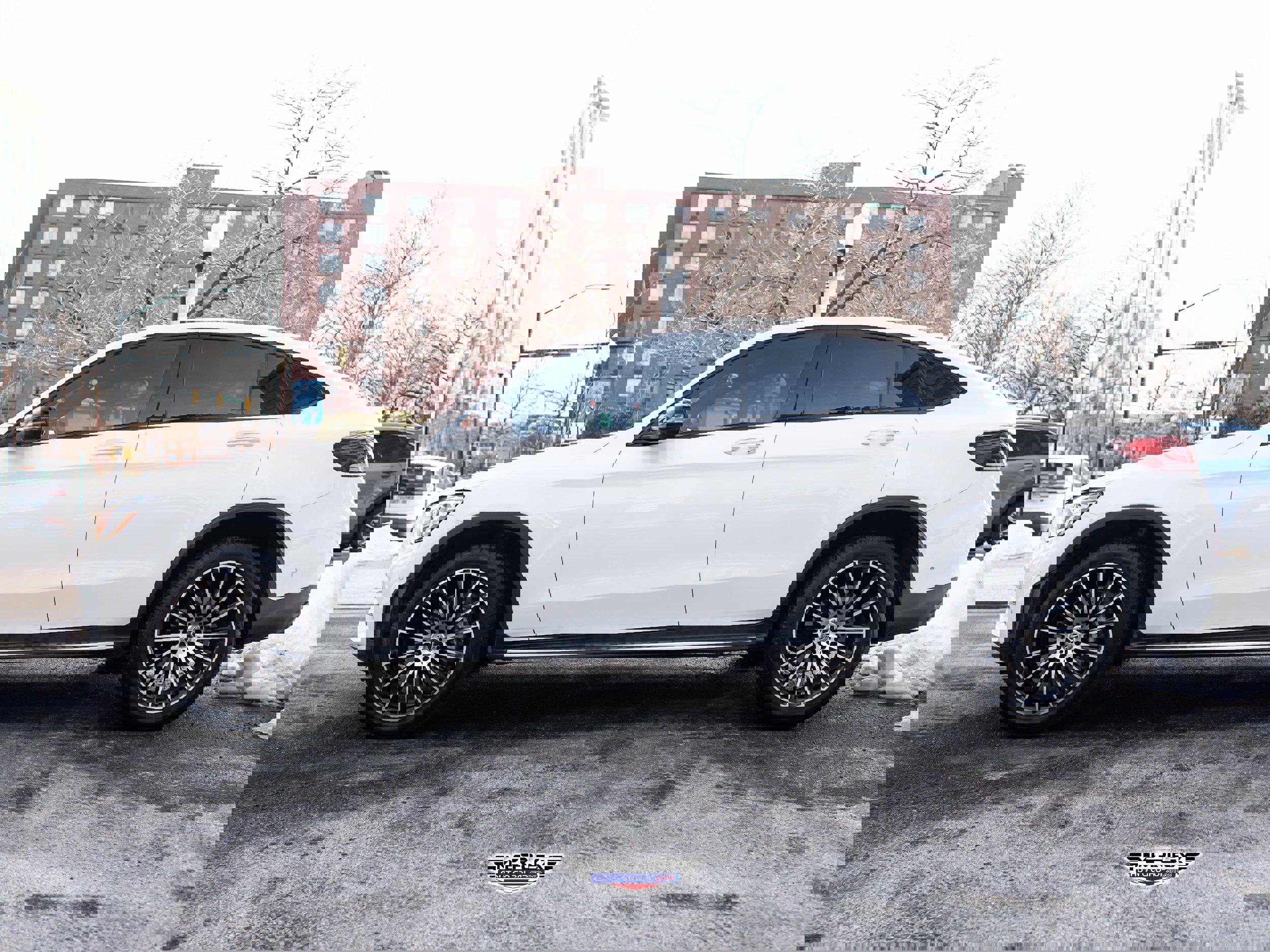 Used 2020 Mercedes-Benz GLC 300 4MATIC Coupe w/ AMG Line image 4