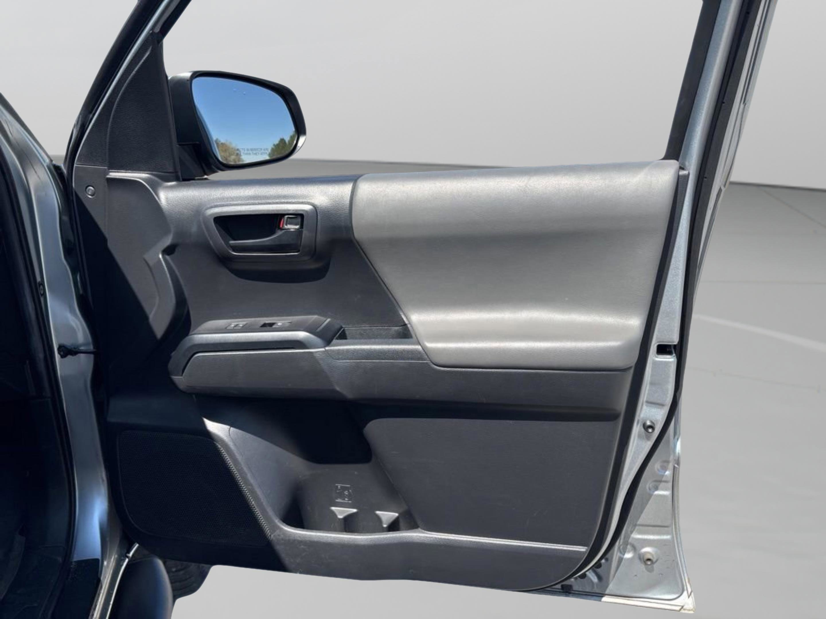 Certified 2022 Toyota Tacoma SR image 26