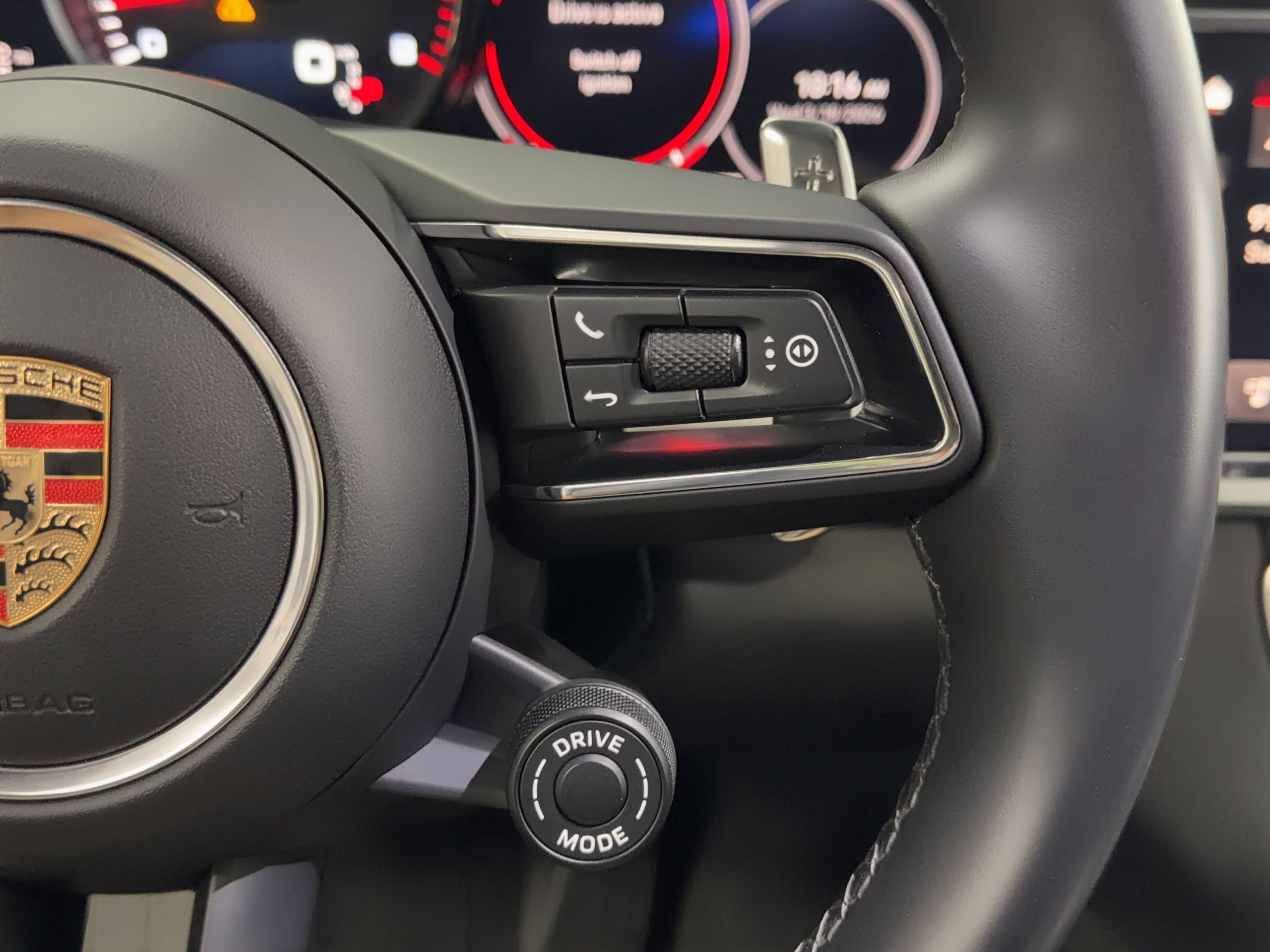 Used 2023 Porsche Panamera 4S image 22