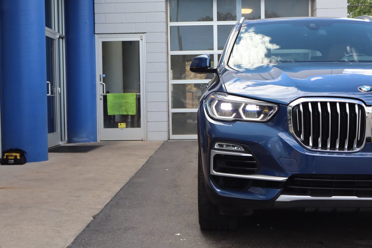 Used 2019 BMW X5 xDrive50i w/ Executive Package AWD/4WD image 33