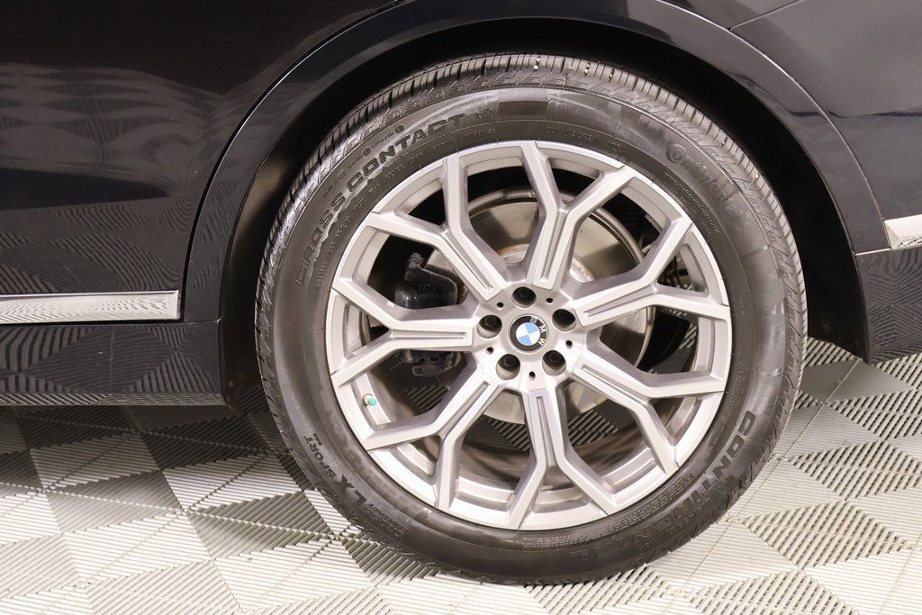 Used 2020 BMW X7 xDrive40i w/ Premium Package image 23