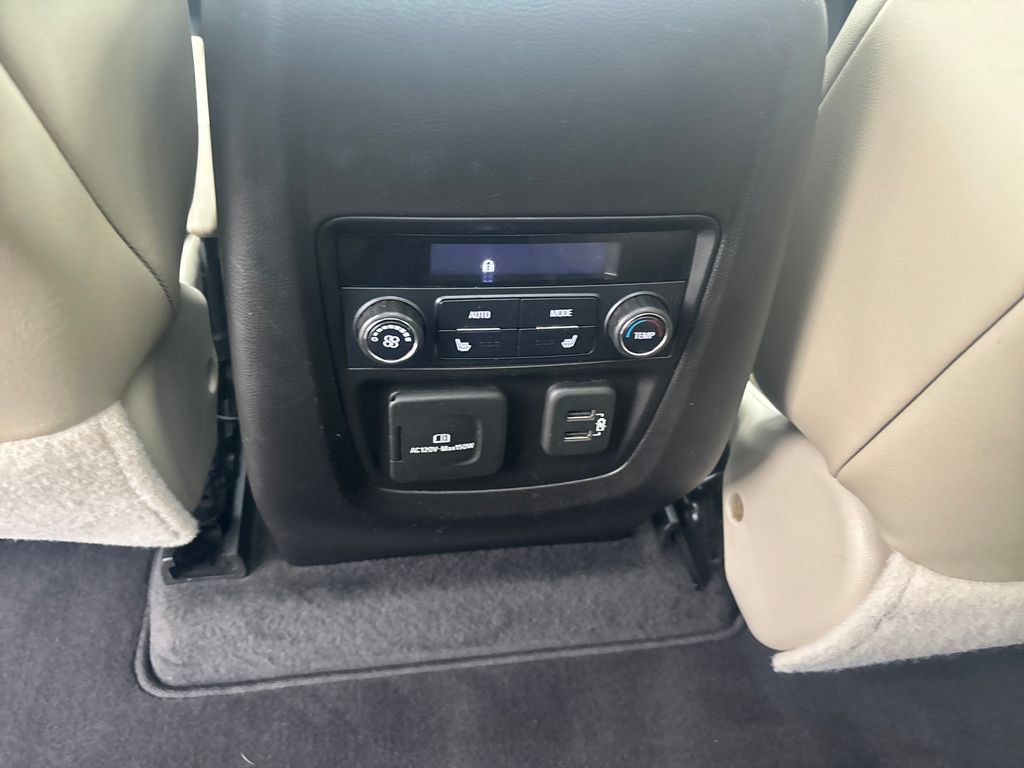 Used 2019 Buick Enclave Premium w/ Experience Buick Package AWD/4WD image 33