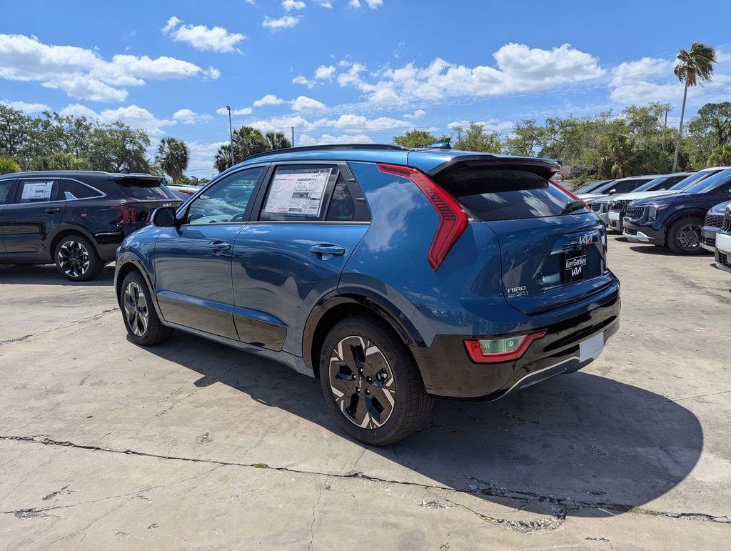 New 2026 Kia Niro Wind FWD image 6