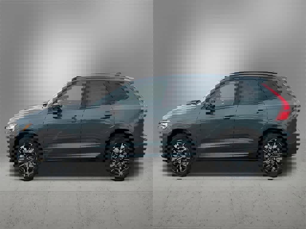 Certified 2026 Volvo XC60 B5 Plus w/ Protection Package Premier image 3