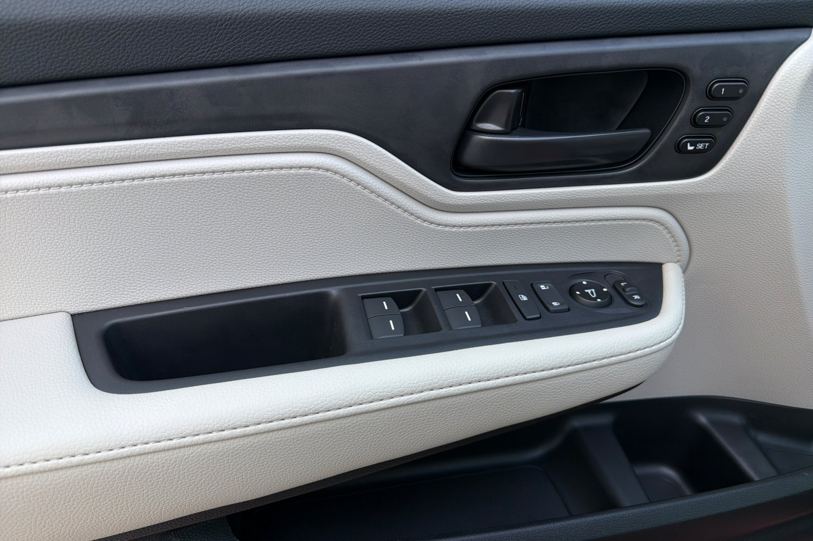 New 2027 Honda Odyssey EX-L image 10