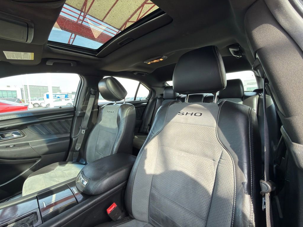 Used 2013 Ford Taurus SHO image 16