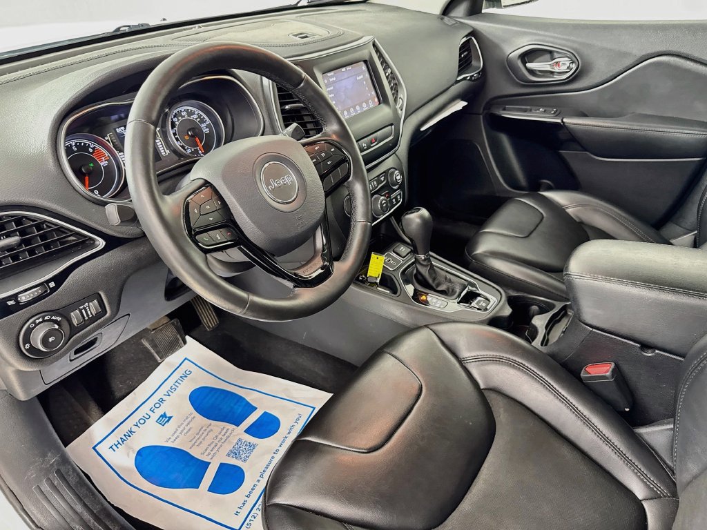 Used 2020 Jeep Cherokee Latitude Plus FWD image 10