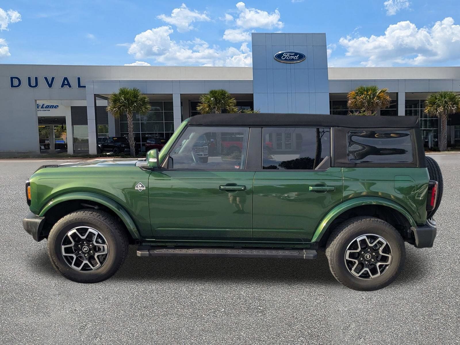 Certified 2024 Ford Bronco Outer Banks AWD/4WD image 7