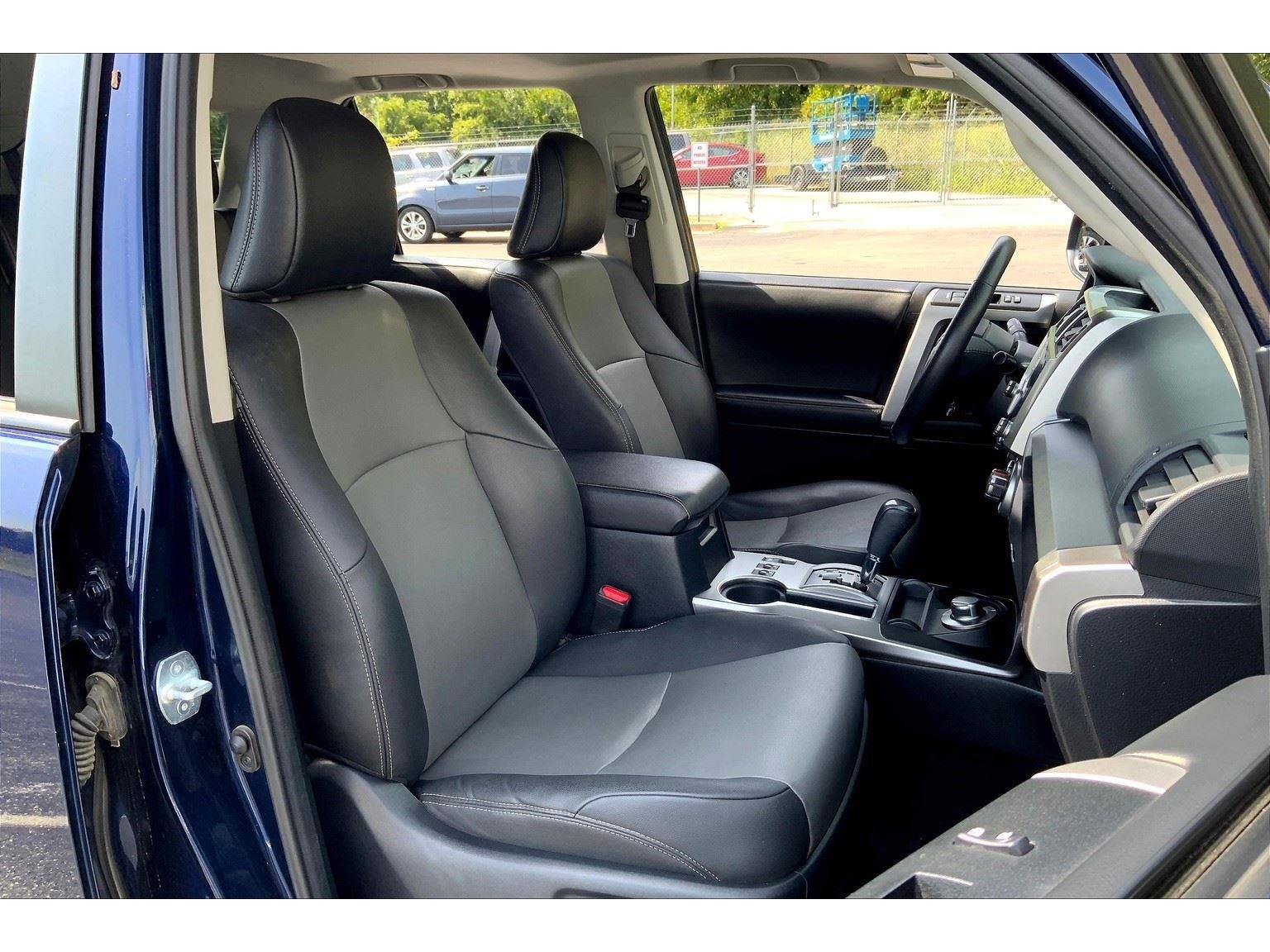 Used 2020 Toyota 4Runner SR5 Premium image 7