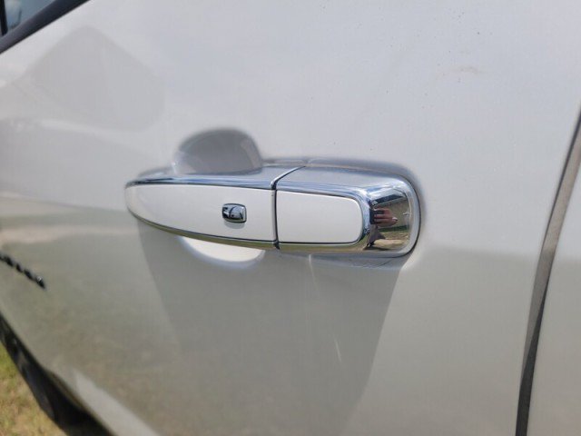 Used 2023 Chevrolet Blazer Premier w/ Driver Confidence II Package FWD image 8