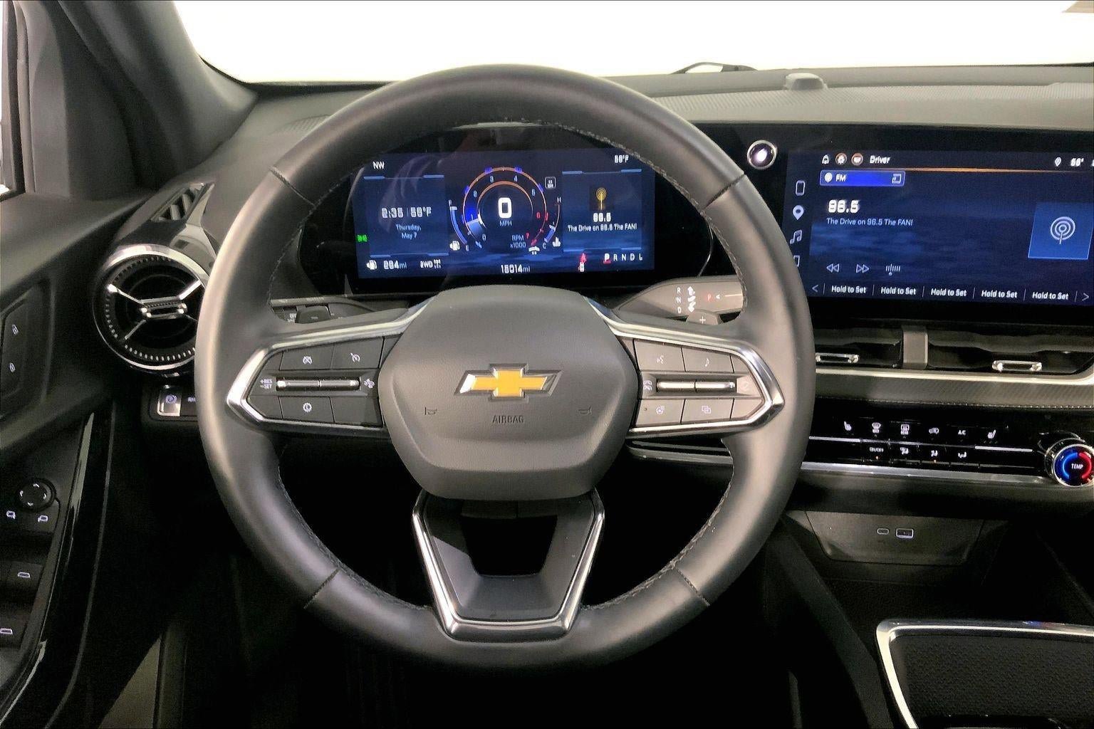 Used 2026 Chevrolet Equinox LT AWD/4WD image 5