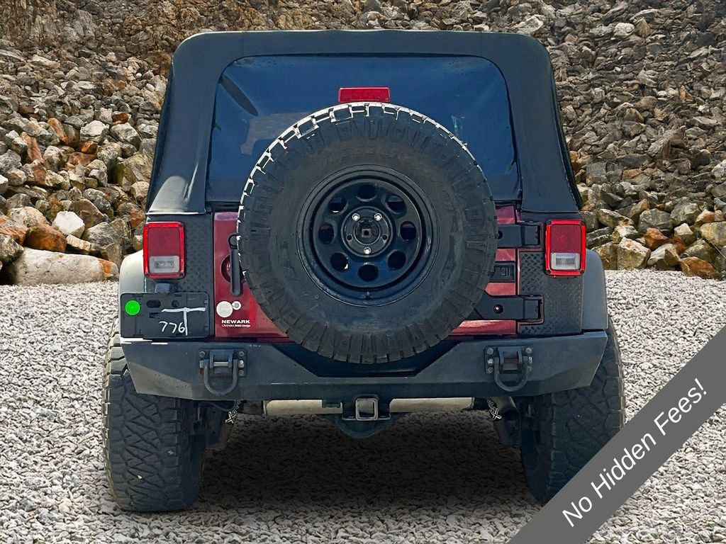 Used 2012 Jeep Wrangler Unlimited Rubicon w/ Connectivity Group AWD/4WD image 4