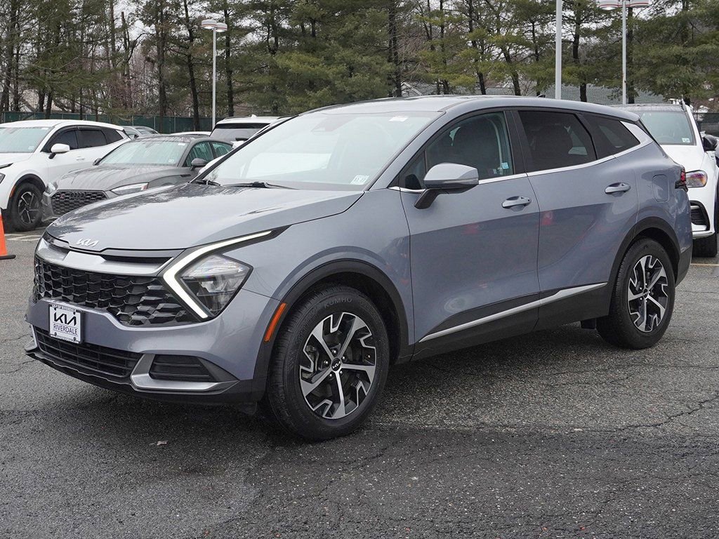 Used 2023 Kia Sportage EX image 8