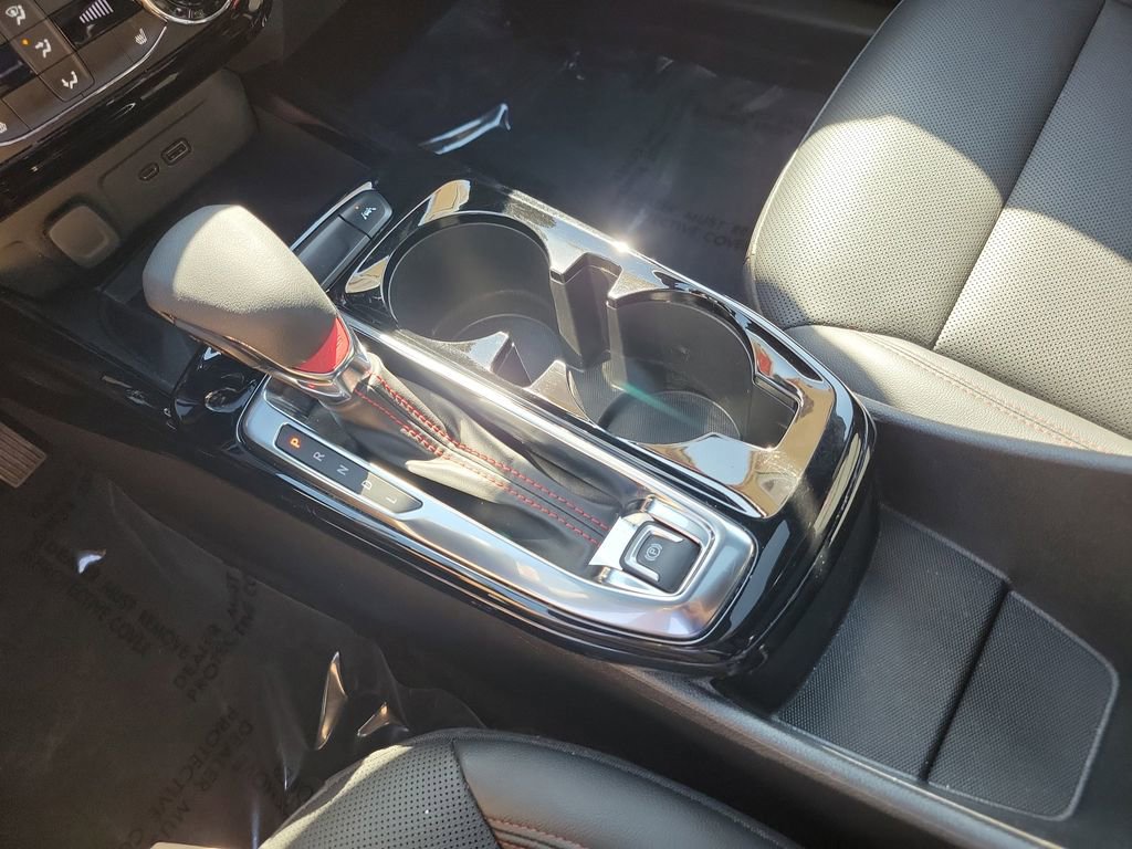 Used 2024 Chevrolet Trax RS w/ Sunroof Package image 14