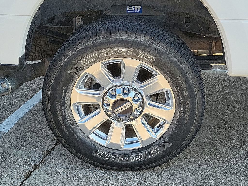 Used 2020 Ford F250 Platinum w/ FX4 Off-Road Package image 34