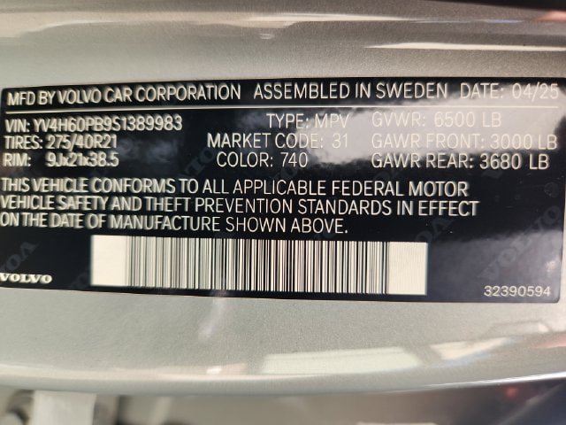 Certified 2025 Volvo XC90 T8 Plus w/ Protection Package Premier AWD/4WD image 26