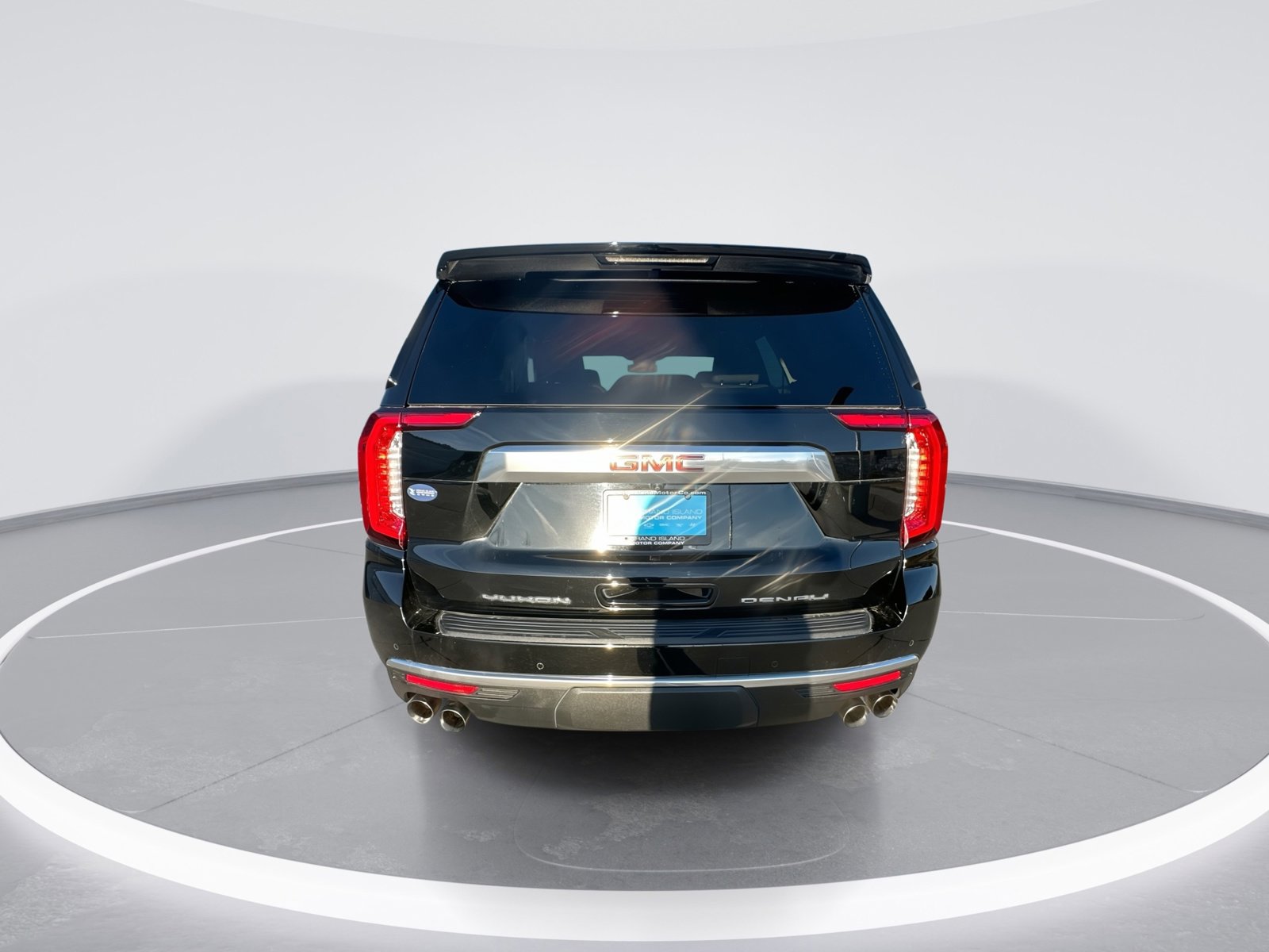 Used 2023 GMC Yukon Denali AWD/4WD image 7