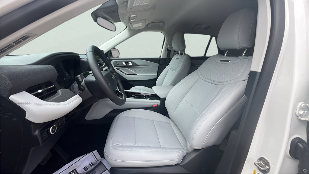 New 2026 Ford Explorer Platinum w/ LUX Leather Package AWD/4WD image 14