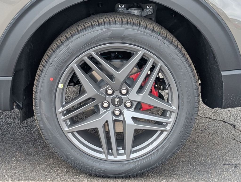 New 2026 Ford Explorer ST-Line image 16