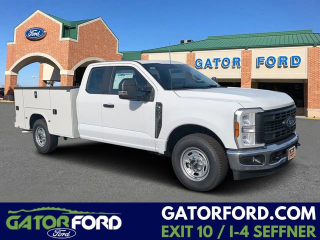 New 2025 Ford F250 XL w/ XL Chrome Package