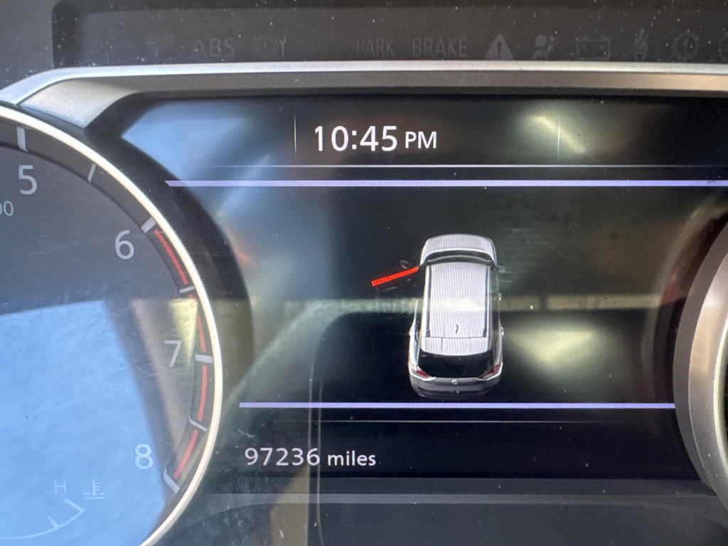 Used 2023 Nissan Rogue SV image 10