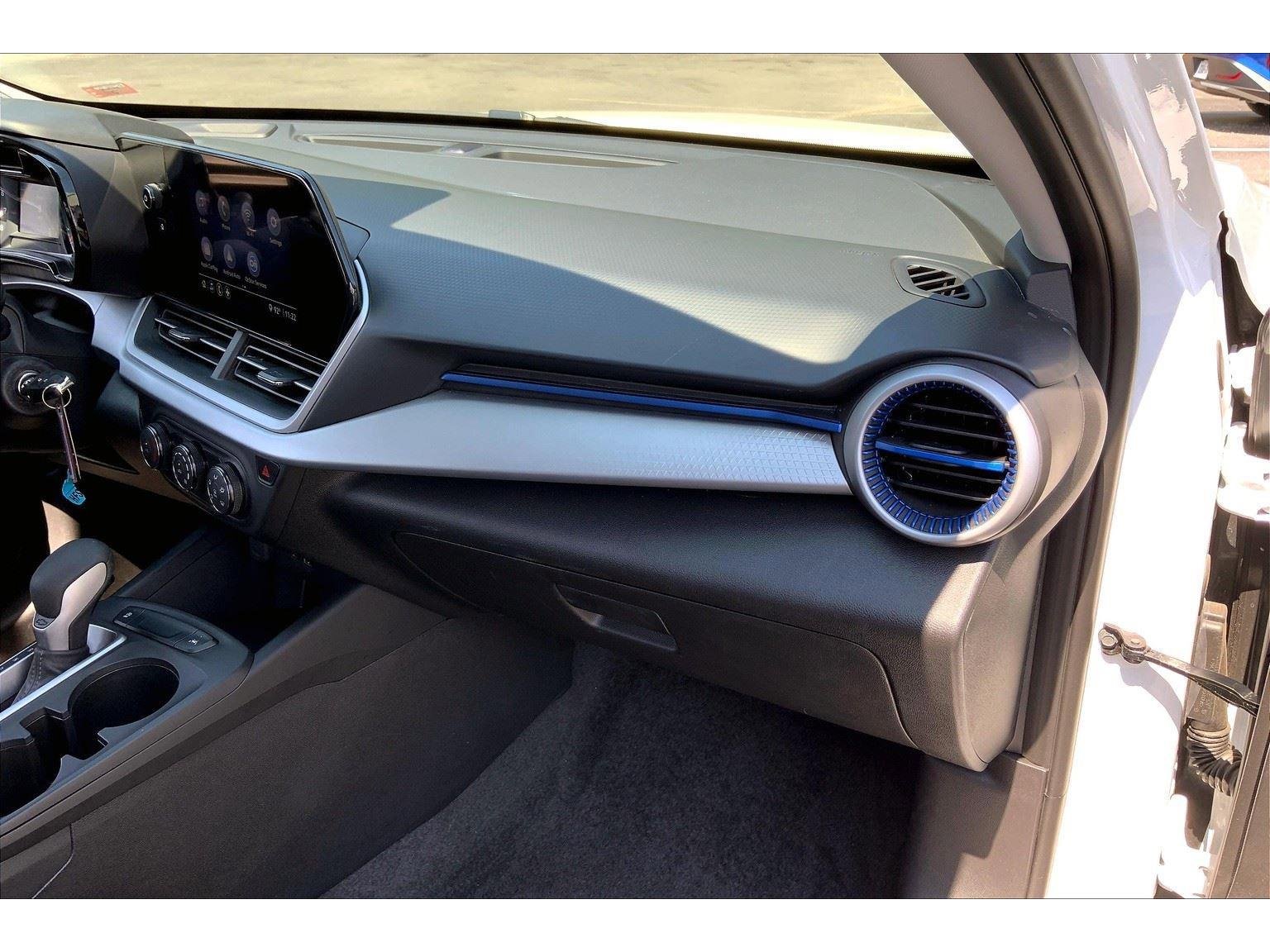 Used 2025 Chevrolet Trax LS image 14