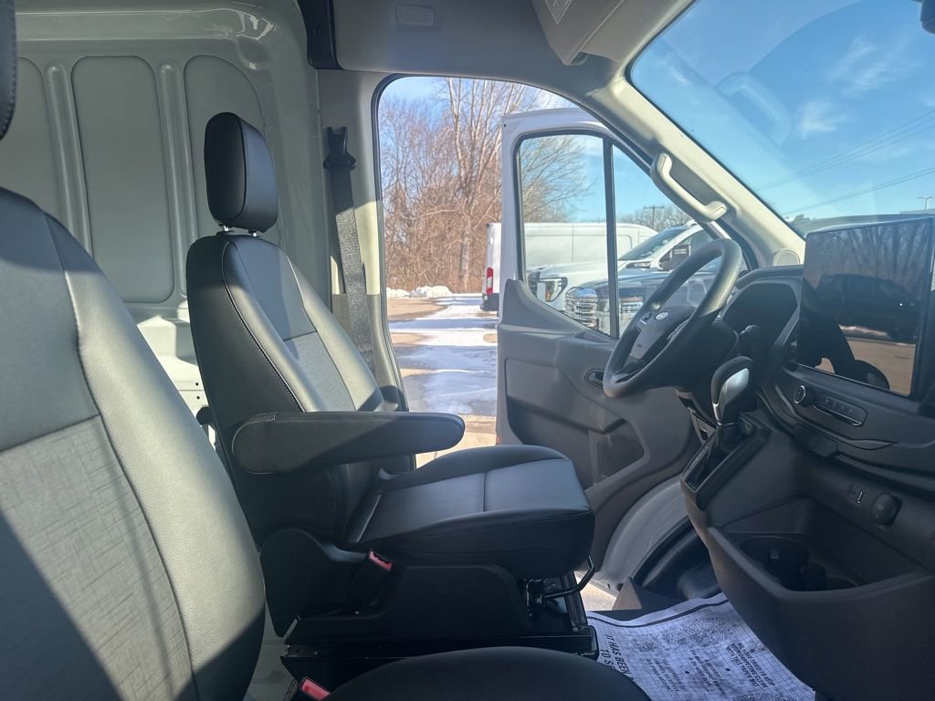 New 2026 Ford Transit 250 148 Medium Roof Extended AWD image 21