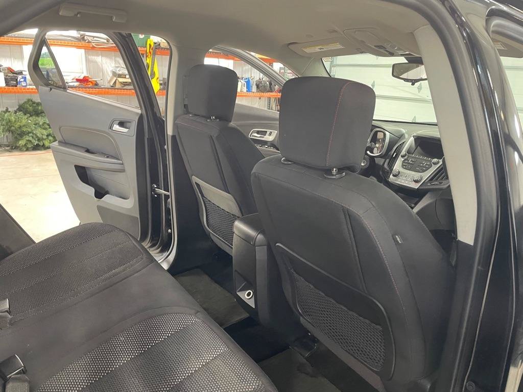 Used 2017 Chevrolet Equinox LT w/ Convenience Package FWD image 19