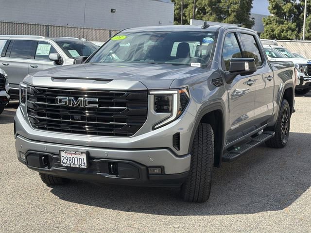 Used 2025 GMC Sierra 1500 Elevation w/ Elevation Premium Package AWD/4WD image 8