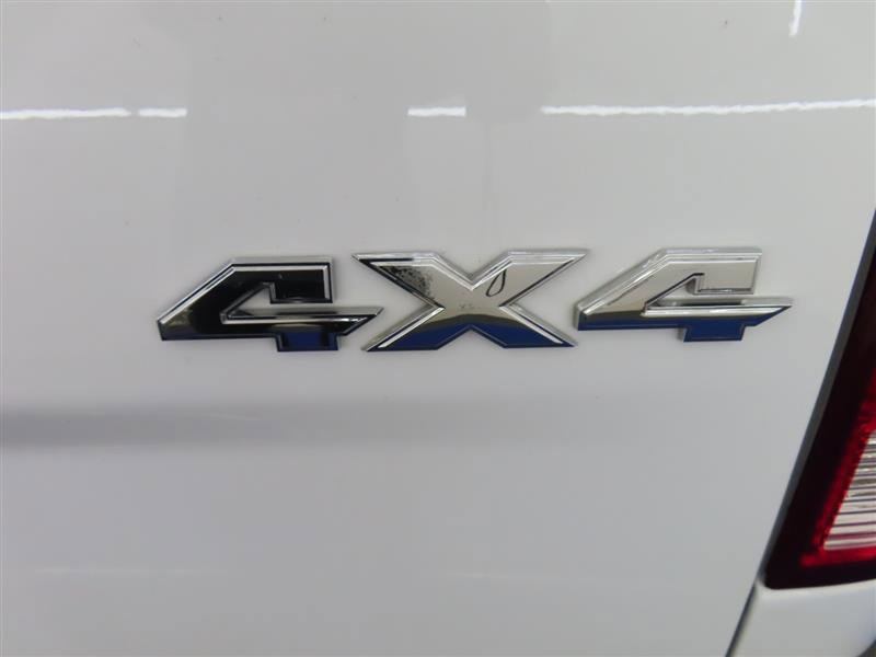 Used 2024 RAM 1500 Classic SLT AWD/4WD image 13