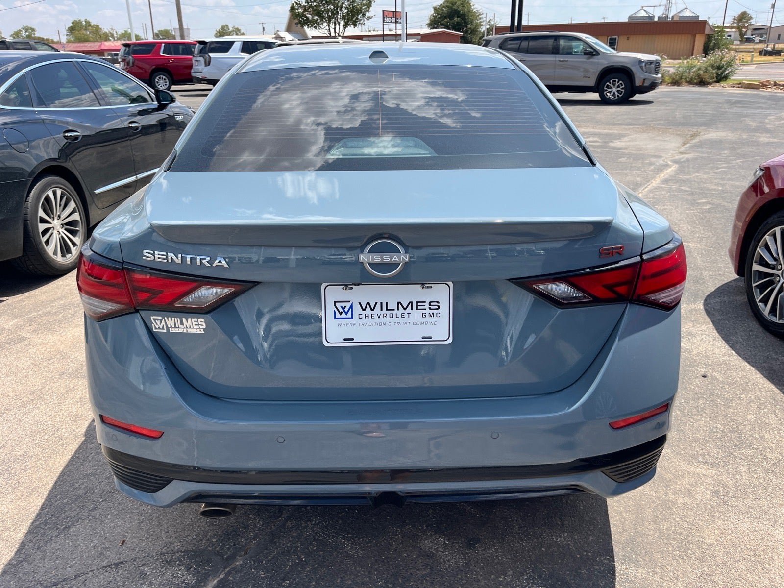 Used 2025 Nissan Sentra SR w/ SR Premium Package FWD image 5