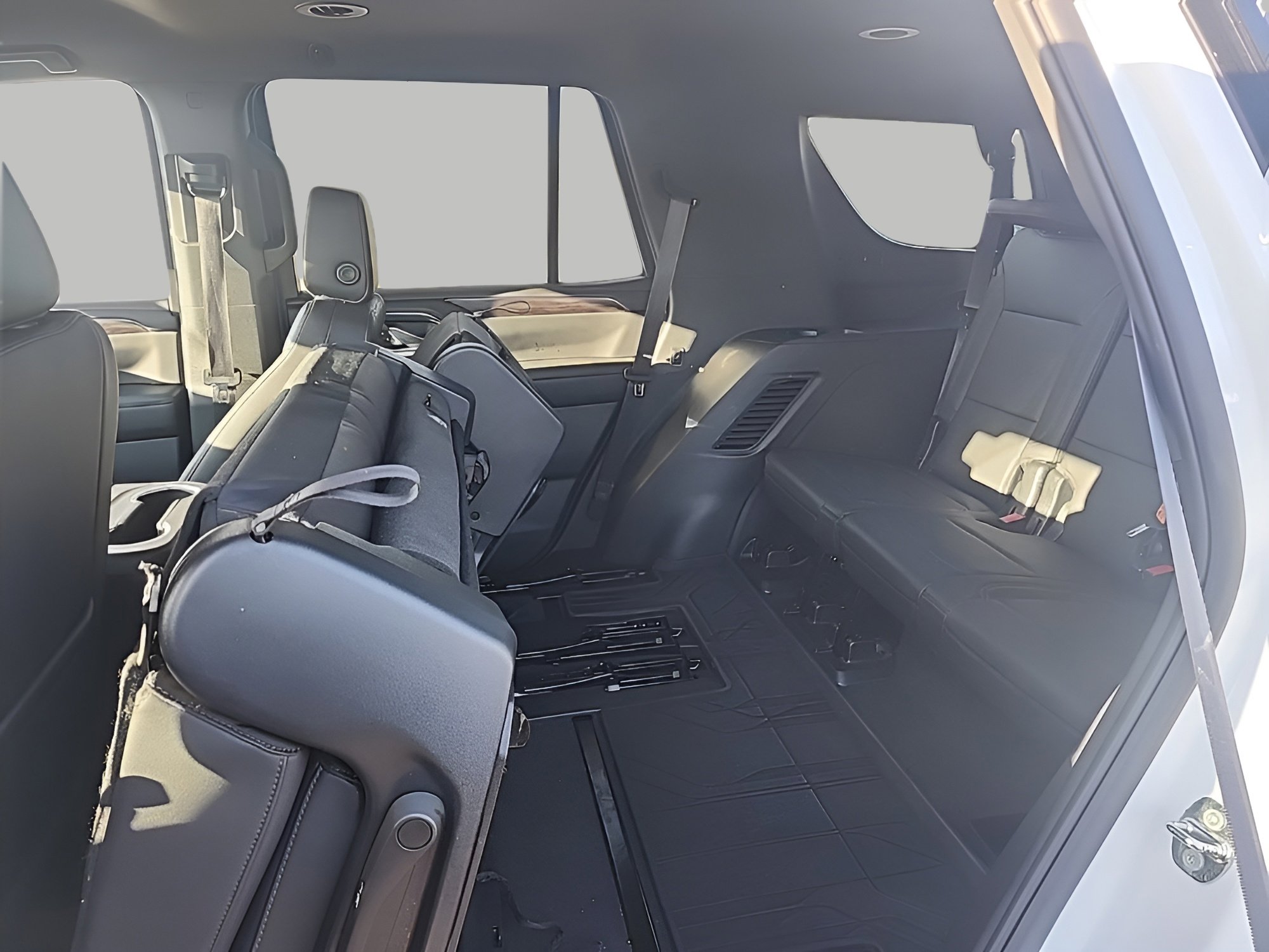 Used 2023 Chevrolet Tahoe LT w/ Luxury Package image 11