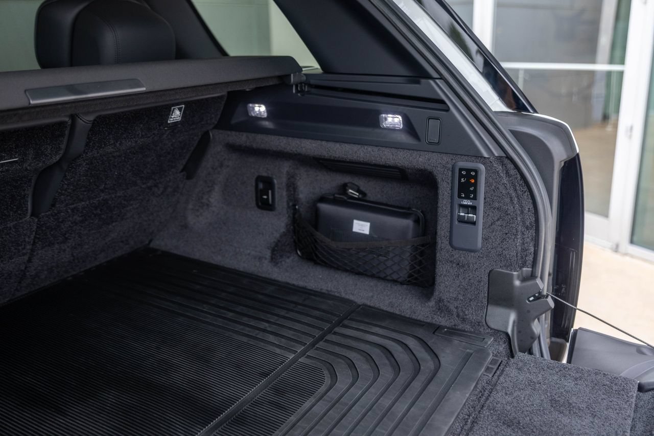 Used 2025 Land Rover Range Rover Long Wheelbase Autobiography AWD/4WD image 50