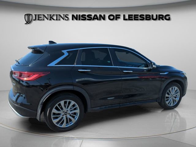 Used 2023 INFINITI QX50 Pure image 5
