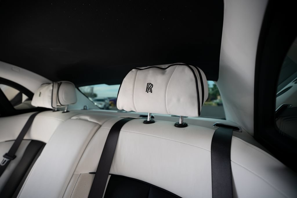 Used 2022 Rolls-Royce Phantom Sedan w/ The Phantom Package RWD image 50
