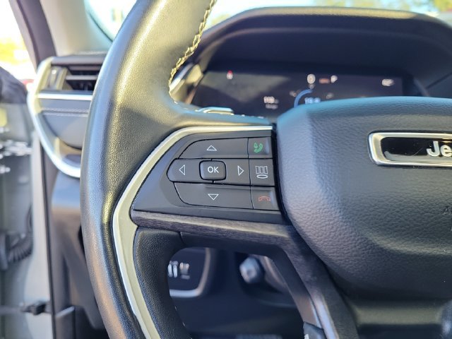 Used 2022 Jeep Grand Cherokee L Limited w/ Luxury Tech Group II AWD/4WD image 26