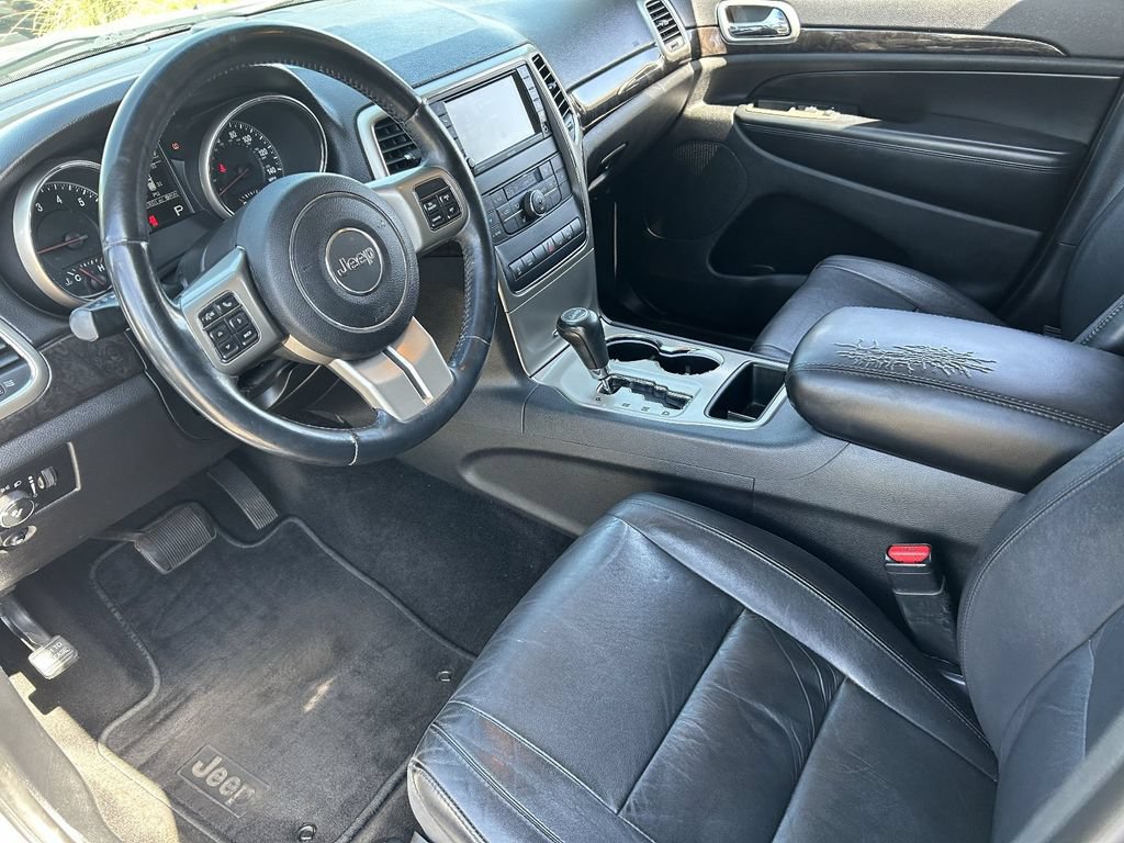 Used 2013 Jeep Grand Cherokee Laredo RWD image 19