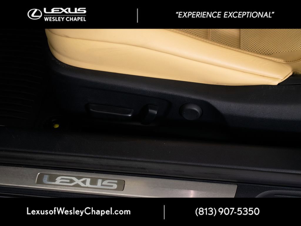 Used 2022 Lexus RC 300 w/ Accessory Package RWD image 22