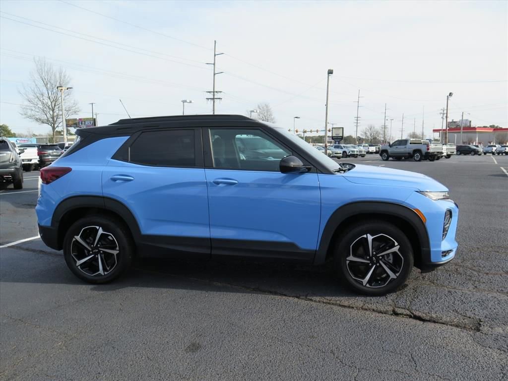 Used 2023 Chevrolet TrailBlazer RS w/ Convenience Package image 2