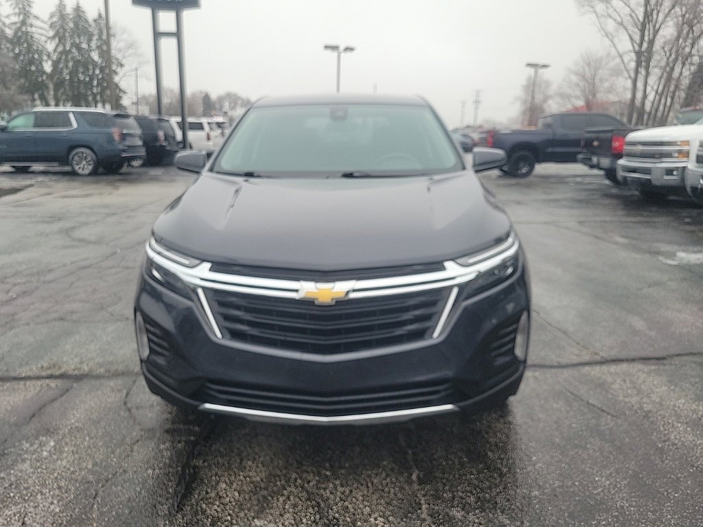 Used 2023 Chevrolet Equinox LT image 2