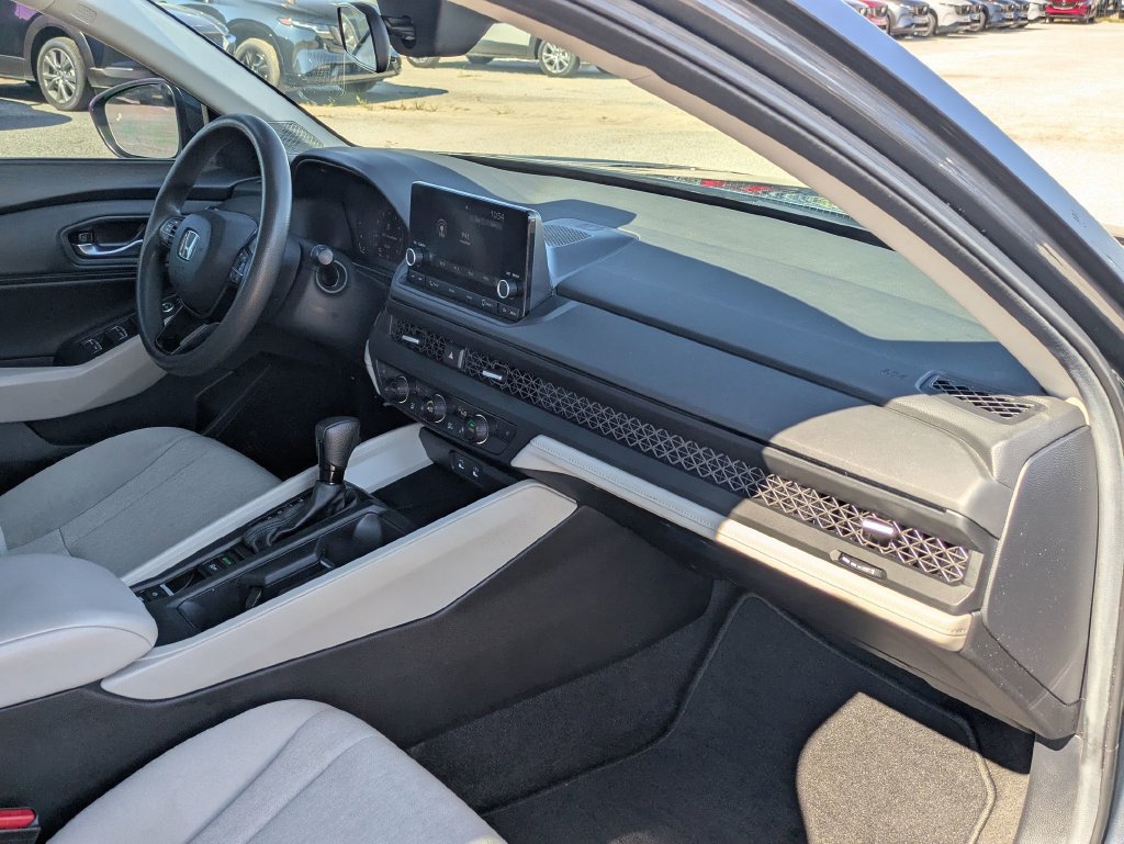 Used 2024 Honda Accord EX image 32