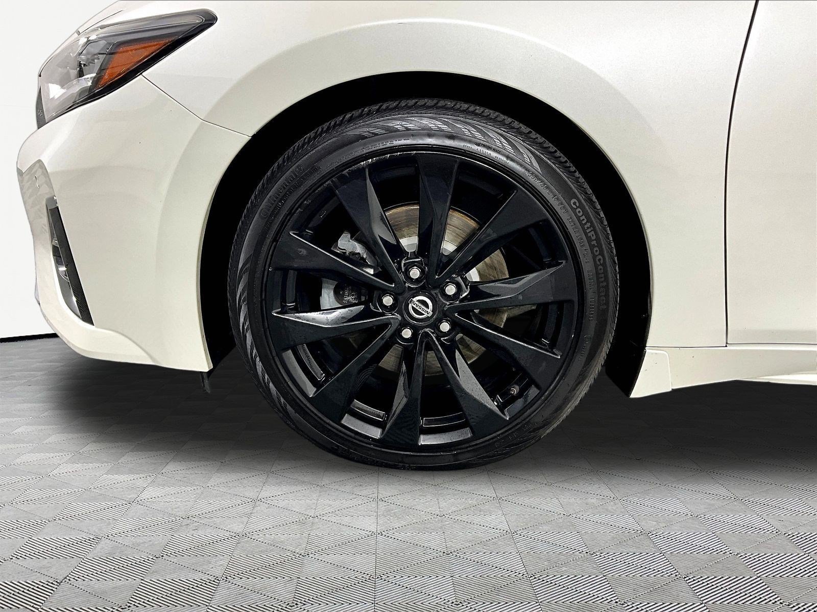 Used 2019 Nissan Maxima SR w/ Premium Package FWD image 34