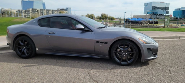 Used 2013 Maserati GranTurismo Sport image 21