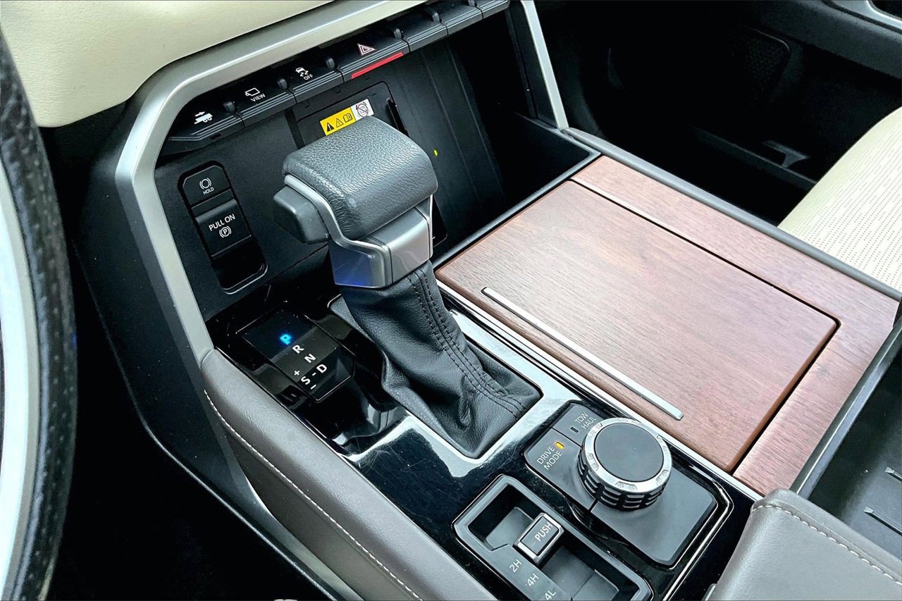 Used 2022 Toyota Tundra 1794 Edition image 31