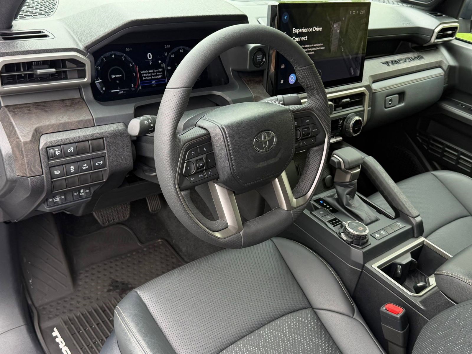 Used 2025 Toyota Tacoma Limited AWD/4WD image 4