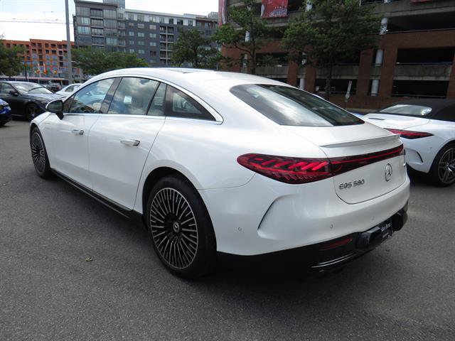 Certified 2023 Mercedes-Benz EQS 580 4MATIC Sedan w/ Manufactur Interior Package image 2