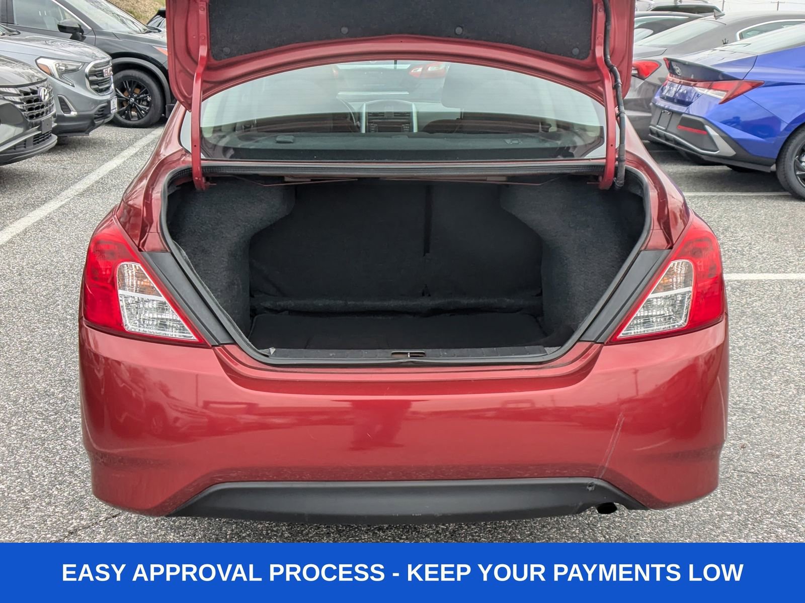 Used 2017 Nissan Versa SV w/ SV Special Edition Package image 10