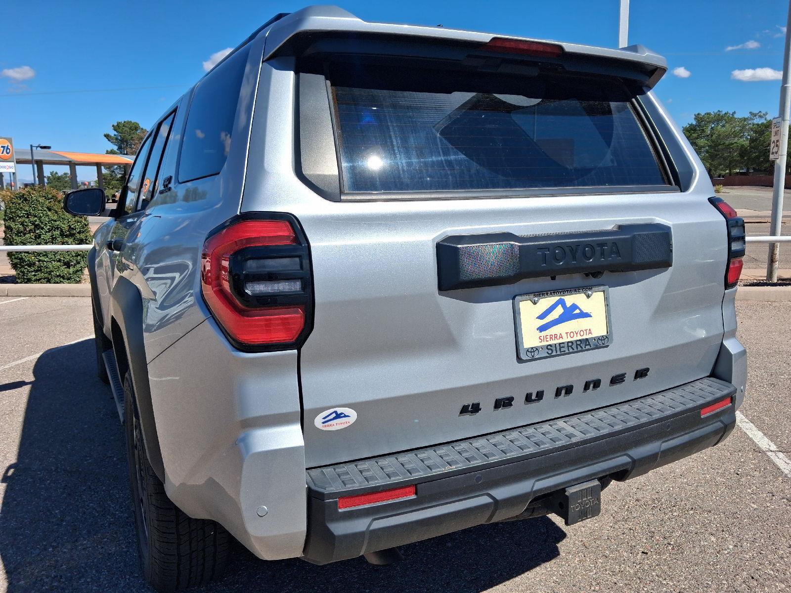 Used 2025 Toyota 4Runner TRD Off-Road Premium AWD/4WD image 11